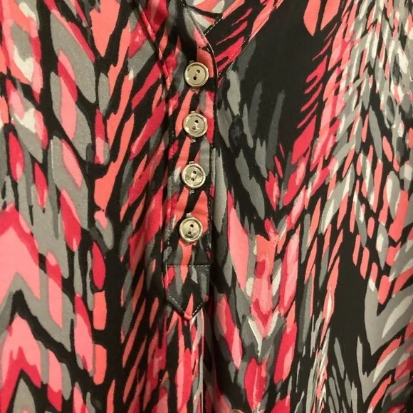 Links Women’s Red and Gray Patterned Plus Size 3X Top - Picture 2 of 6